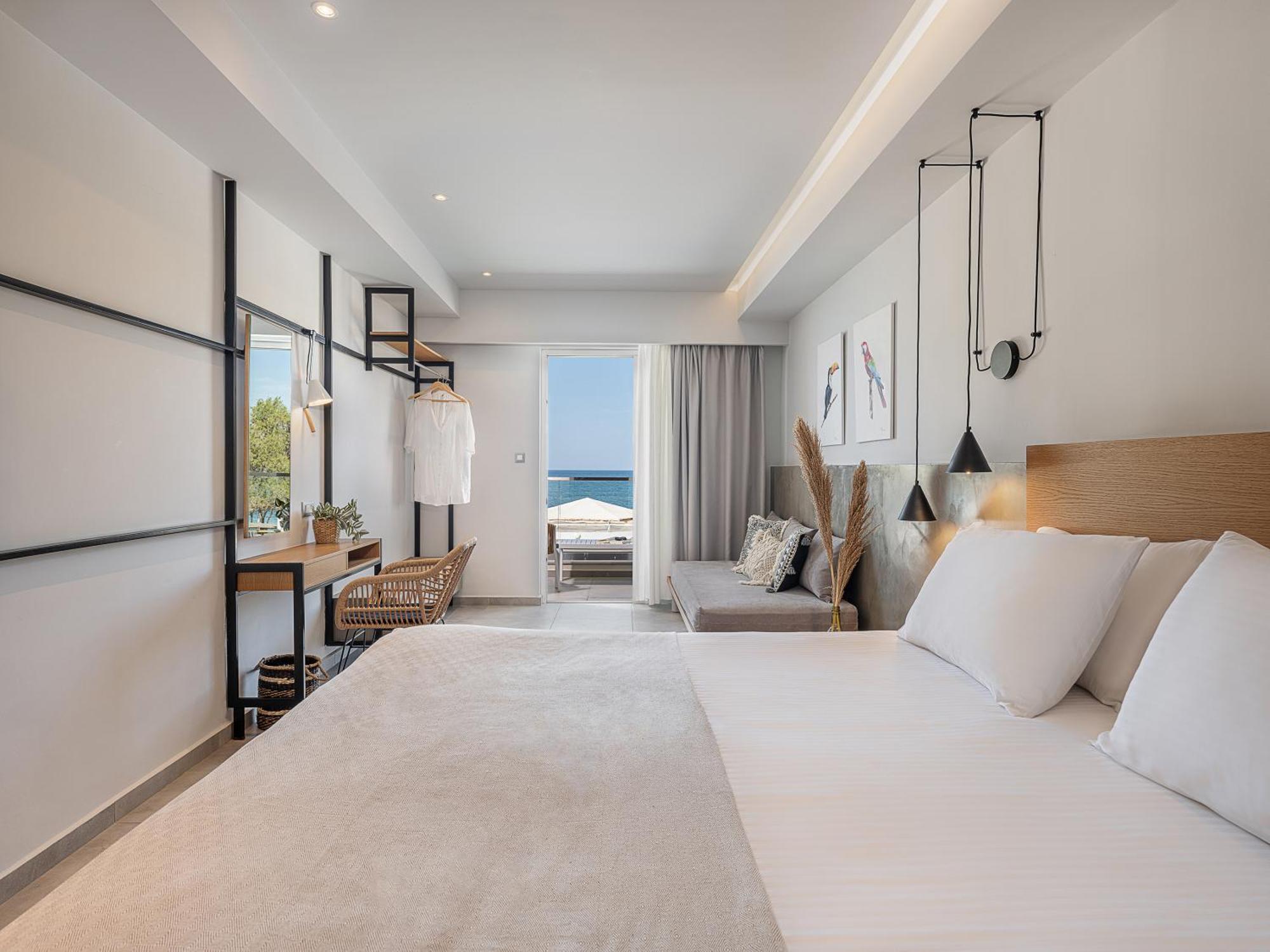 Alexia Beach Hotel Agia Marina Exterior foto
